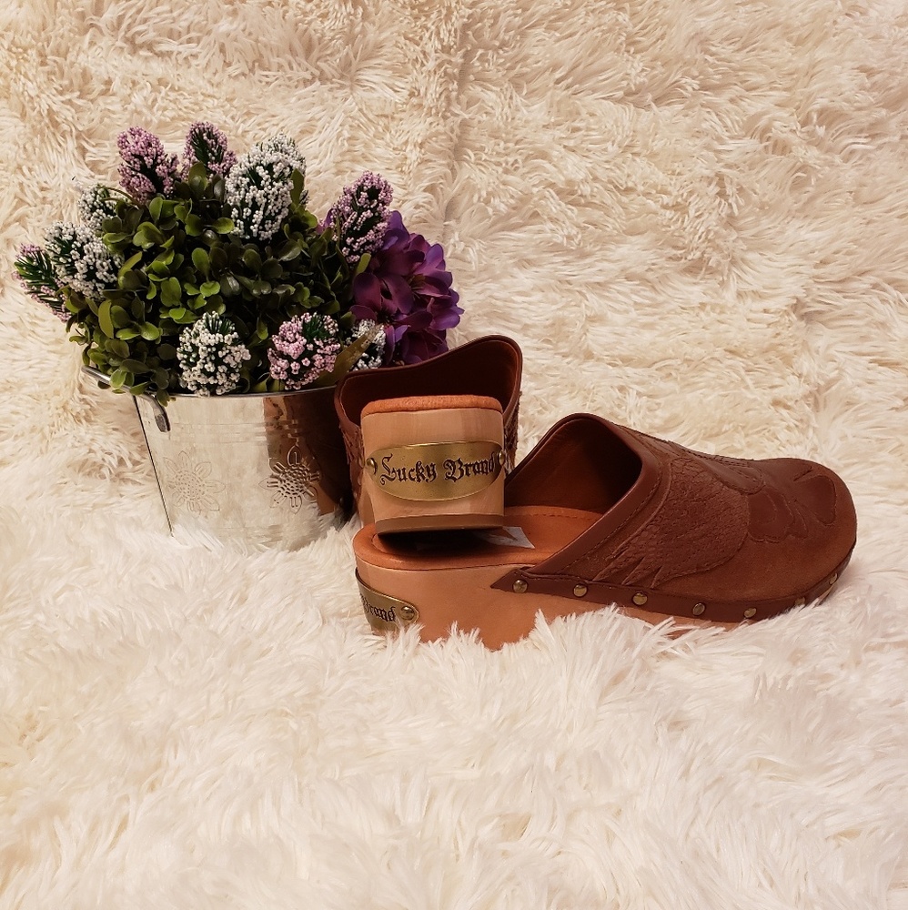 Lucky Brand Women's Brown Leather Clogs